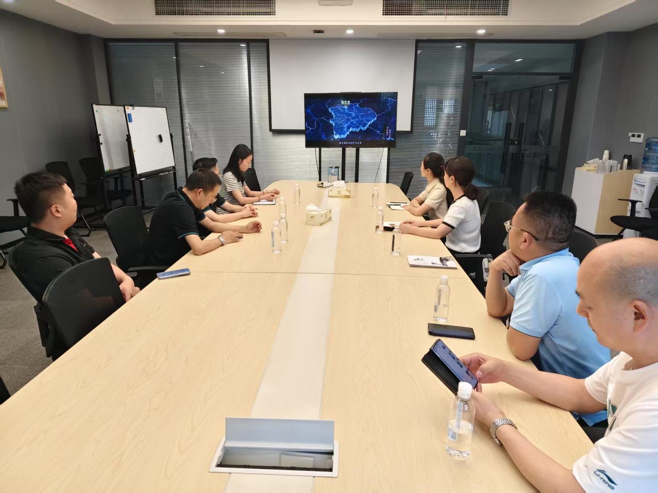 閬中市商務(wù)和經(jīng)濟(jì)合作外事局招商小分隊(duì)赴蓉考察，精準(zhǔn)對(duì)接助力產(chǎn)業(yè)發(fā)展